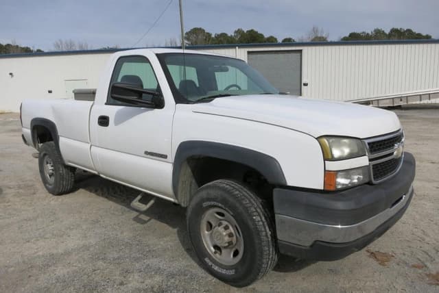 Image of Chevrolet 2500HD equipment image 1