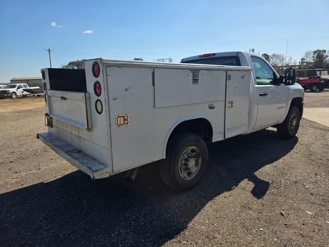 Image of Chevrolet 2500HD equipment image 3