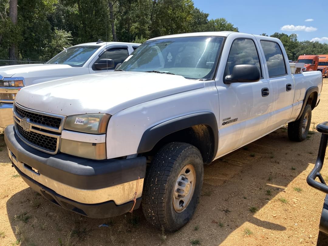 Image of Chevrolet 2500HD Primary image
