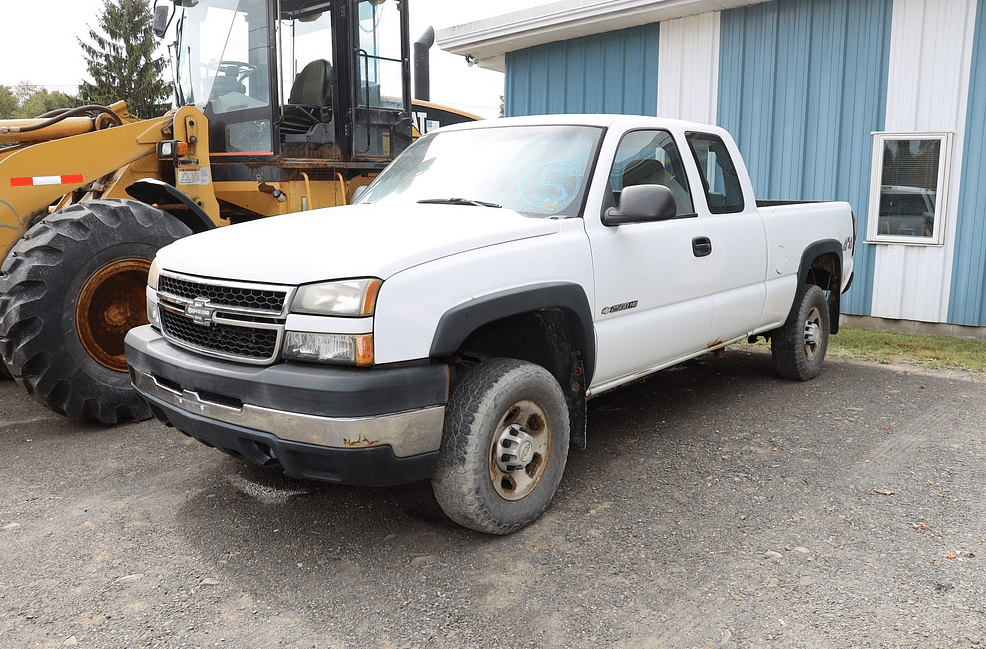 Image of Chevrolet 2500HD Primary image