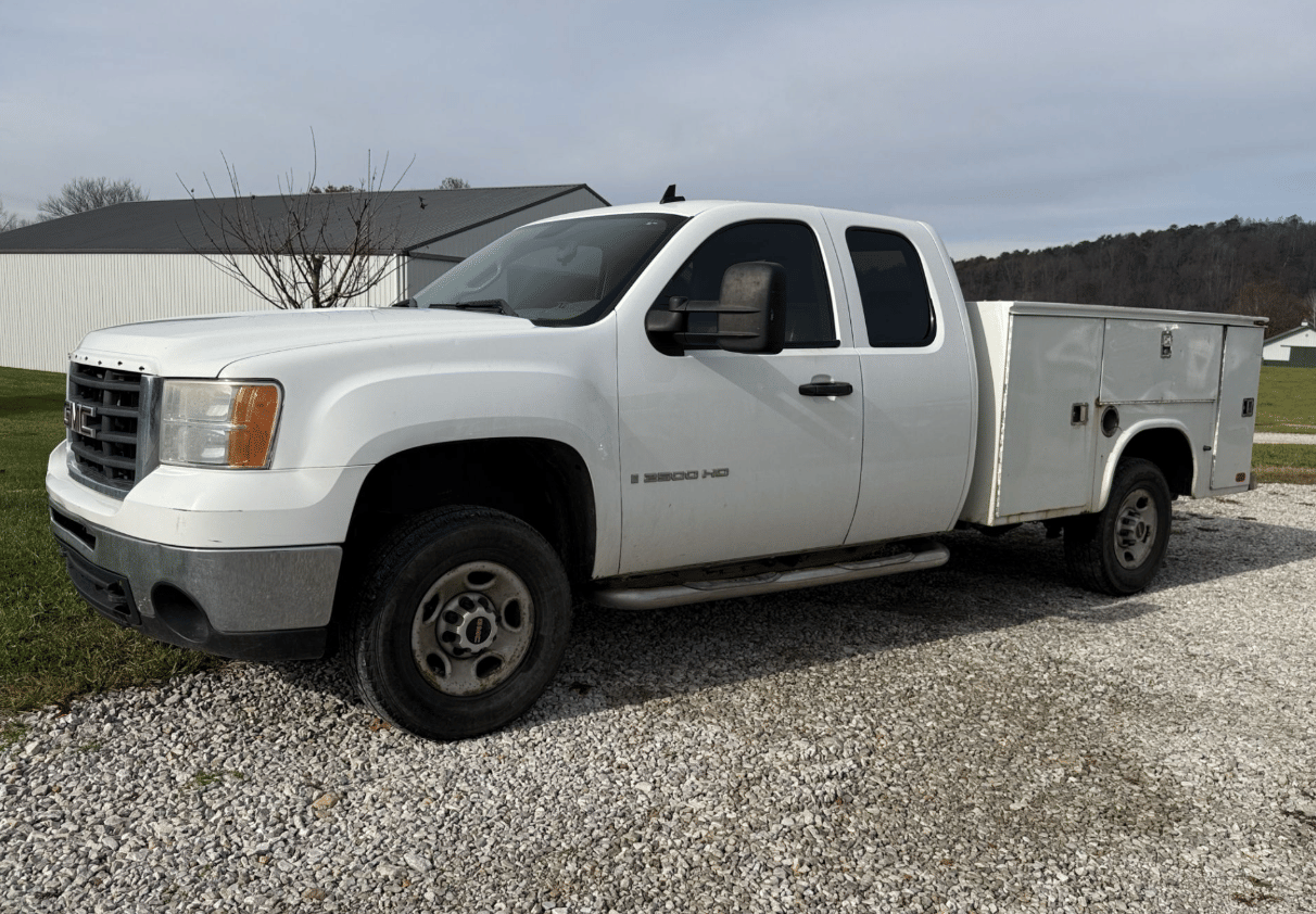 2007 Chevrolet 2500HD Equipment Image0