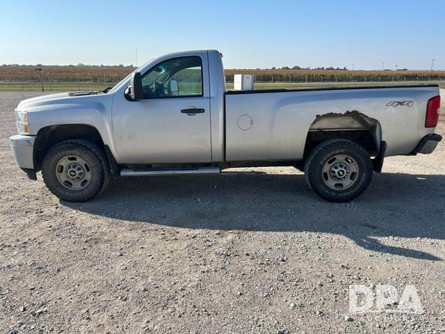 Image of Chevrolet 2500HD equipment image 2
