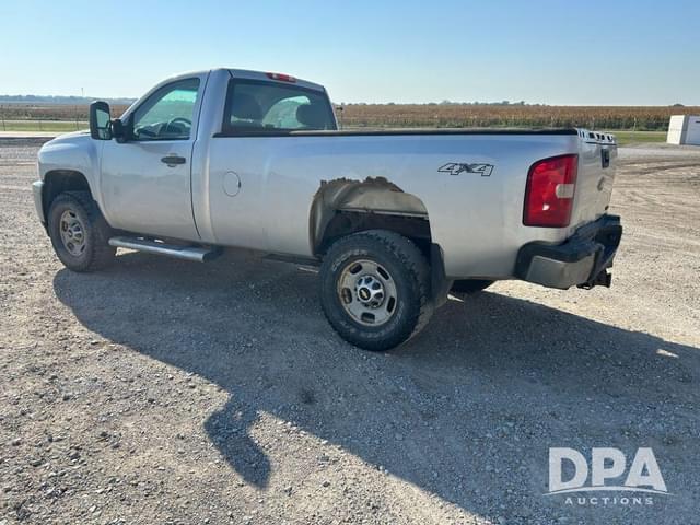 Image of Chevrolet 2500HD equipment image 3