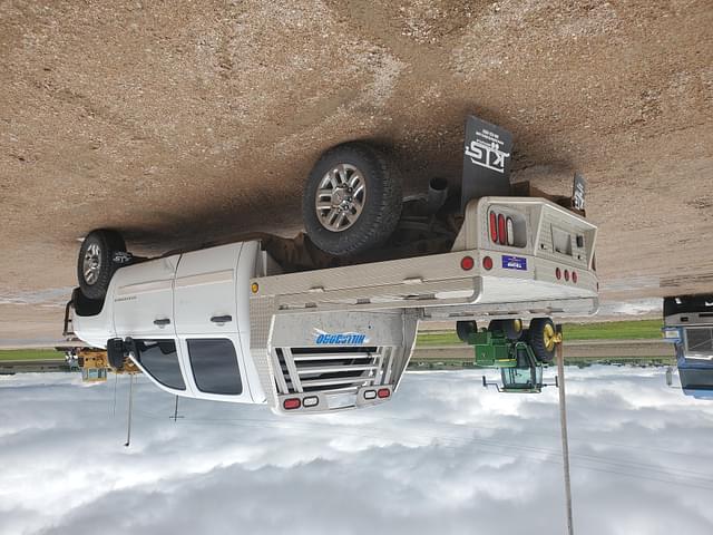 Image of Chevrolet 2500HD equipment image 2