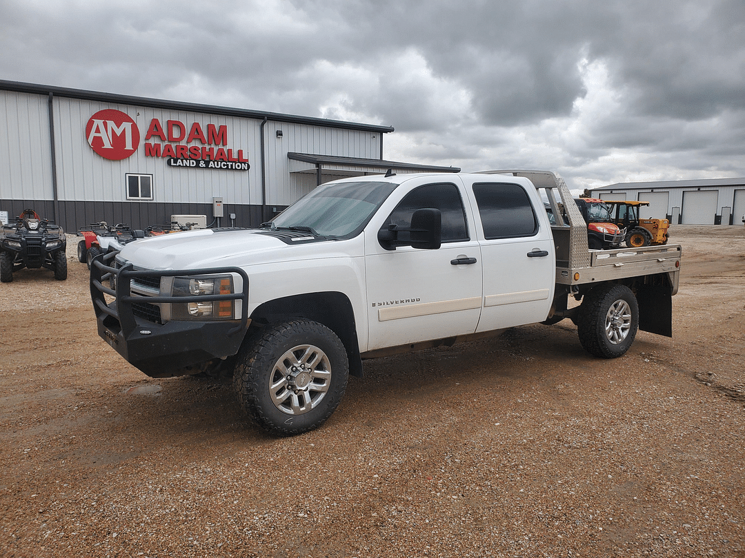 Image of Chevrolet 2500HD Primary image