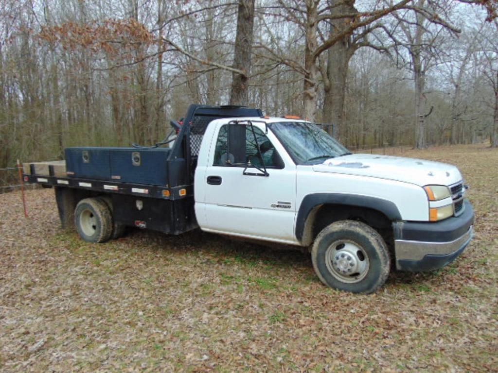 Image of Chevrolet 3500 Primary image