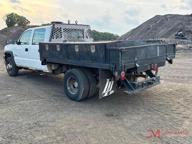 Image of Chevrolet 3500 equipment image 2