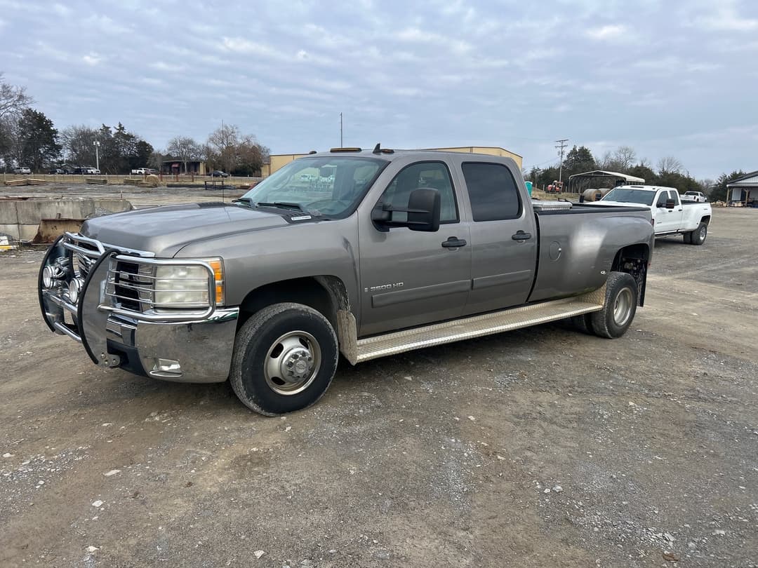 Image of Chevrolet 3500 Primary image
