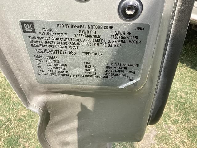 Image of Chevrolet 3500 equipment image 1
