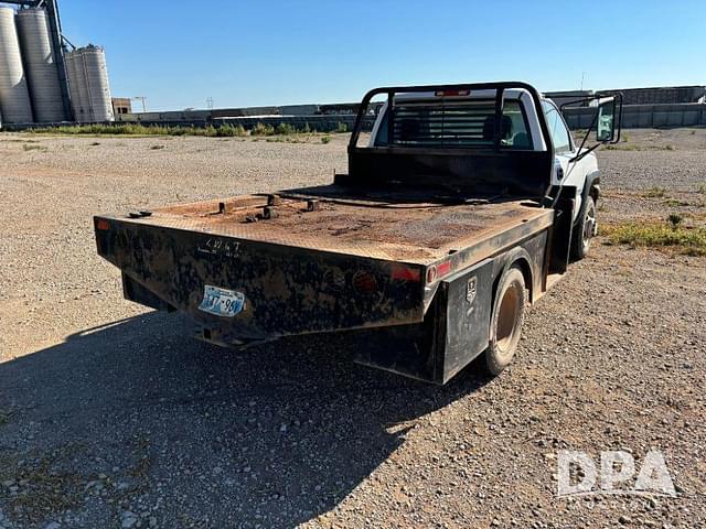 Image of Chevrolet 3500 equipment image 3