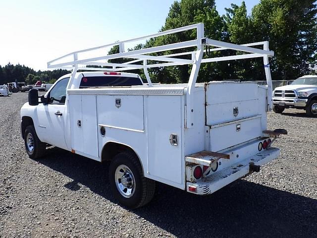Image of Chevrolet 3500HD equipment image 4