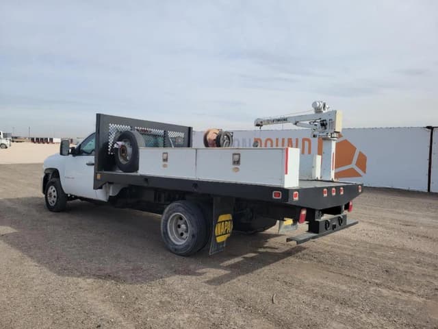 Image of Chevrolet 3500HD equipment image 2