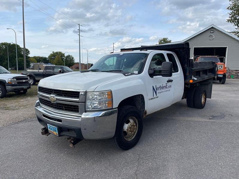 Image of Chevrolet 3500HD Primary image