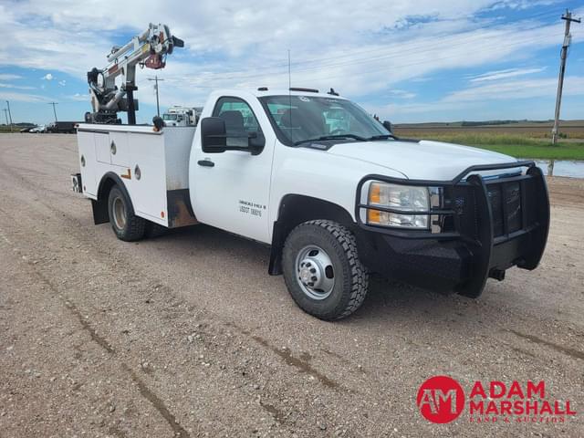 Image of Chevrolet 3500 equipment image 1