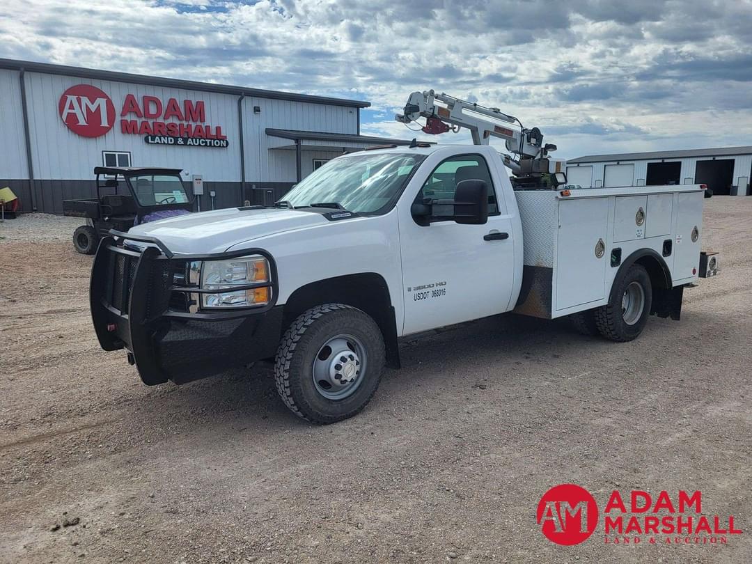 Image of Chevrolet 3500 Primary image