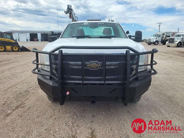 Image of Chevrolet 3500 equipment image 4