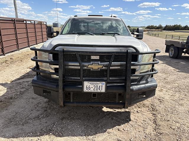 Image of Chevrolet 3500 equipment image 2