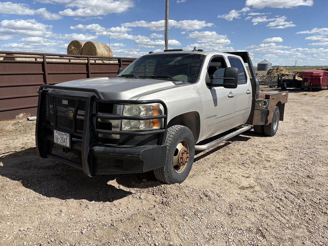 Image of Chevrolet 3500 Primary image