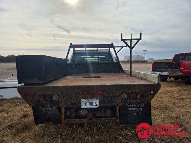 Image of Chevrolet 3500 equipment image 4