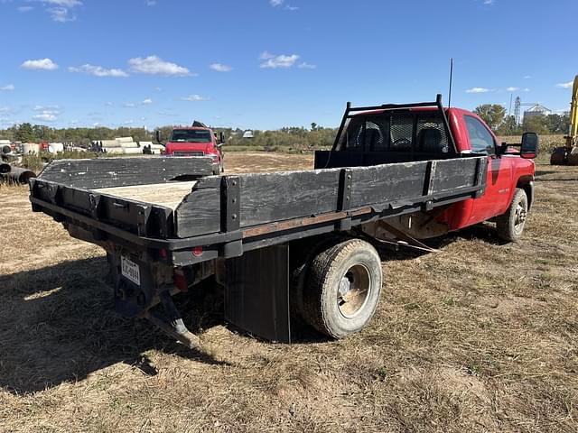 Image of Chevrolet 3500HD equipment image 4