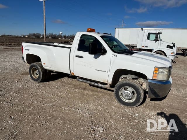Image of Chevrolet 3500HD equipment image 1