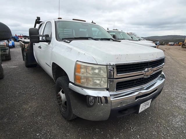 Image of Chevrolet 3500HD equipment image 1