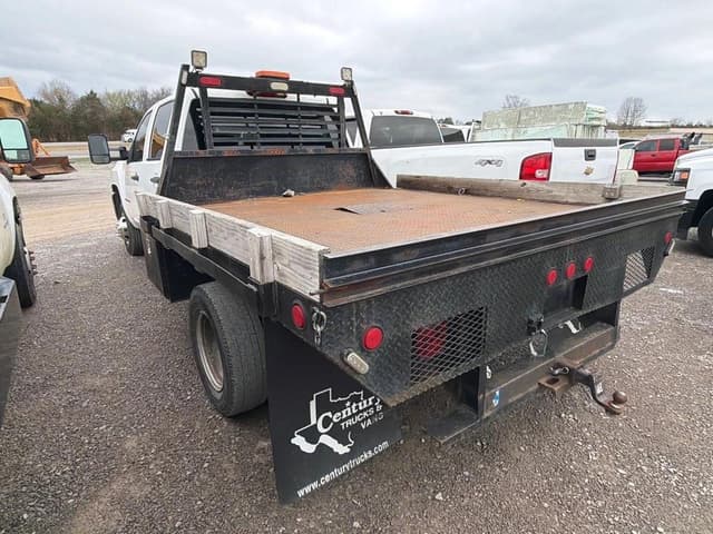 Image of Chevrolet 3500HD equipment image 4