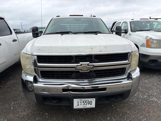 Image of Chevrolet 3500HD equipment image 2