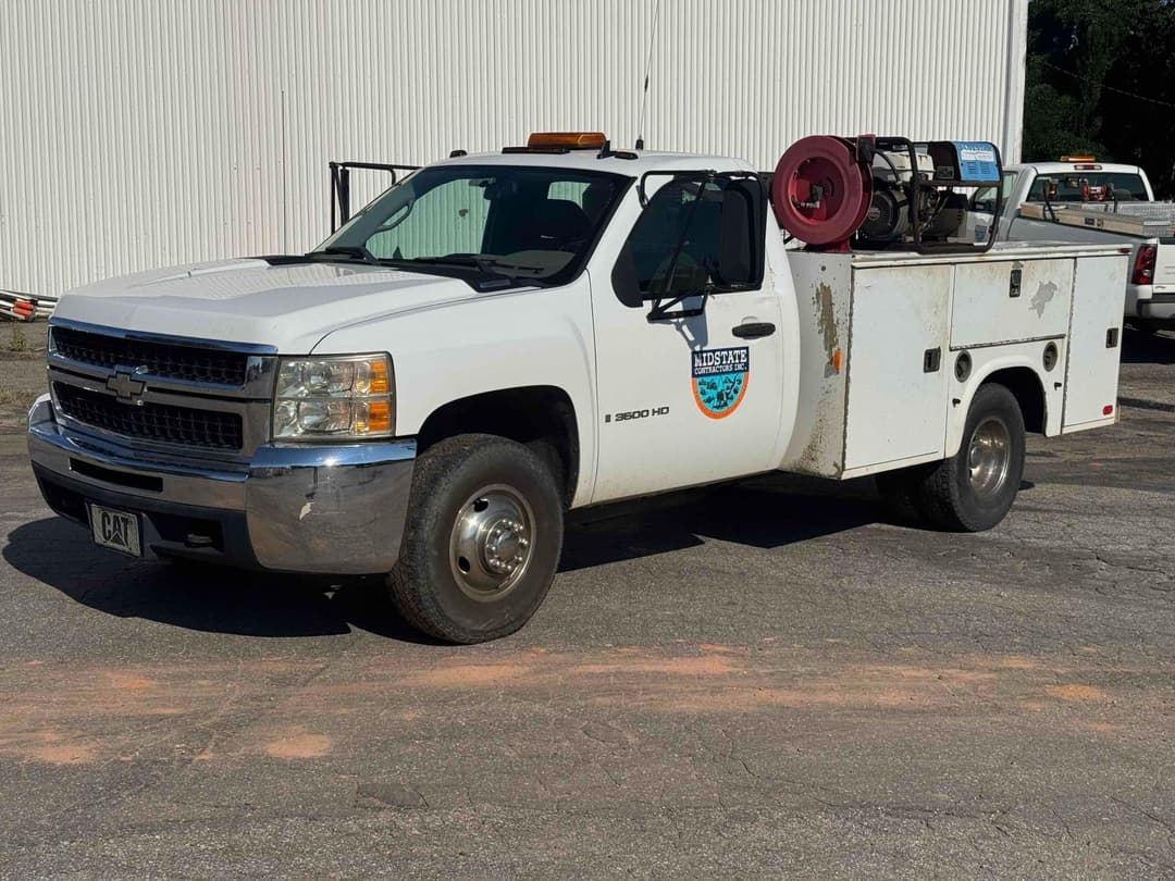 Image of Chevrolet 3500HD Primary image