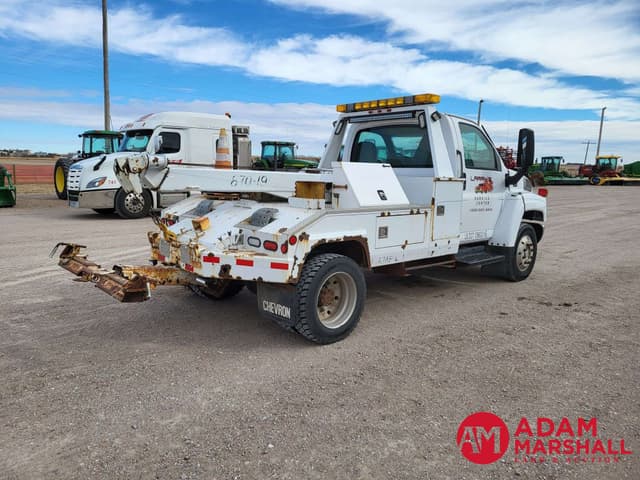 Image of Chevrolet 5500 equipment image 2