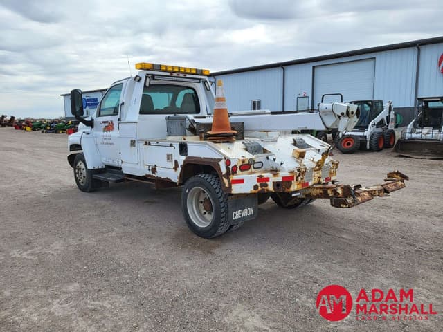 Image of Chevrolet 5500 equipment image 3