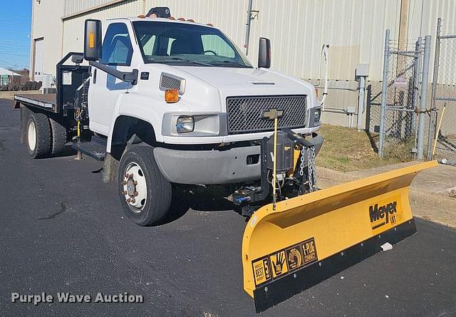 Image of Chevrolet C5500 equipment image 2