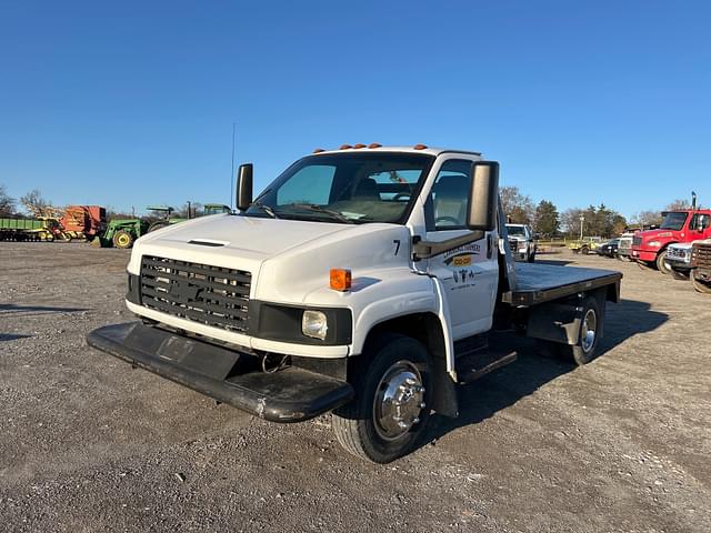 Image of Chevrolet C5500 equipment image 1