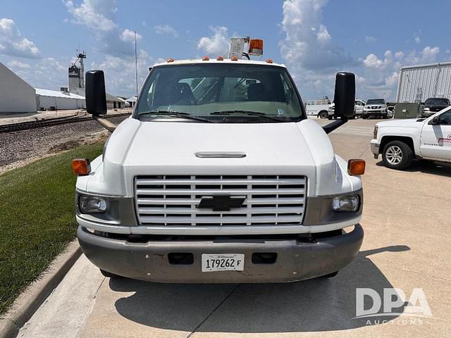 Image of Chevrolet C5500 equipment image 1