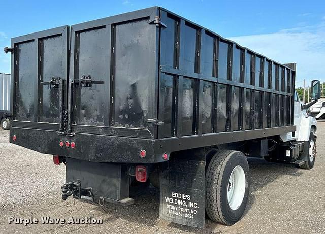 Image of Chevrolet C6500 equipment image 4