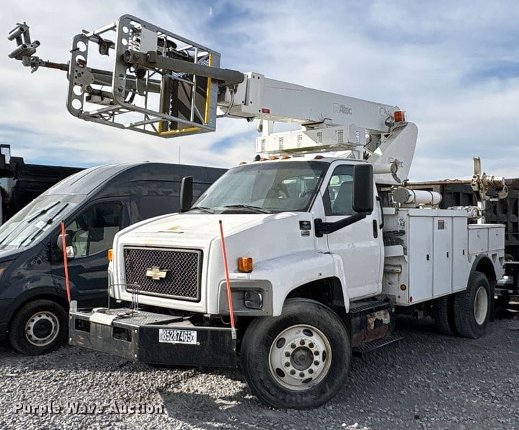 2007 Chevrolet C7500 Equipment Image0