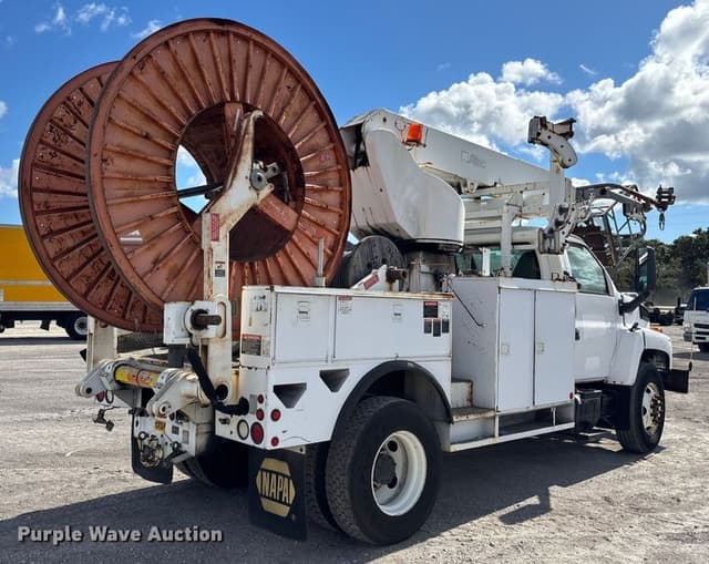 Image of Chevrolet C7500 equipment image 4