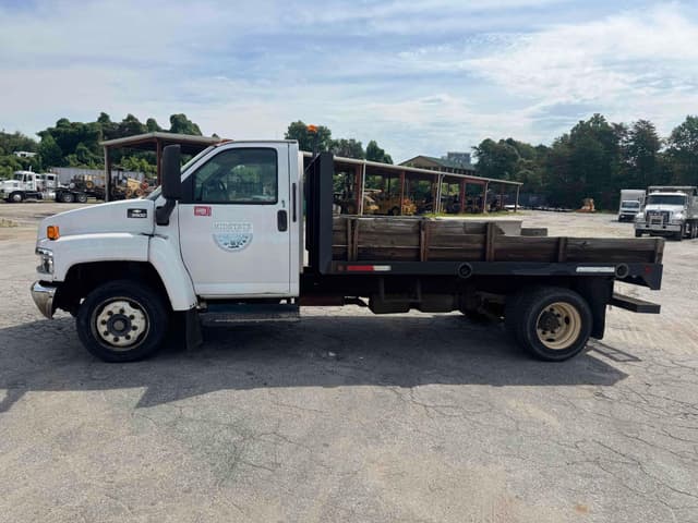 Image of Chevrolet C5500 equipment image 1