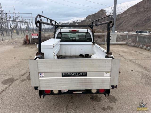 Image of Chevrolet Colorado equipment image 1