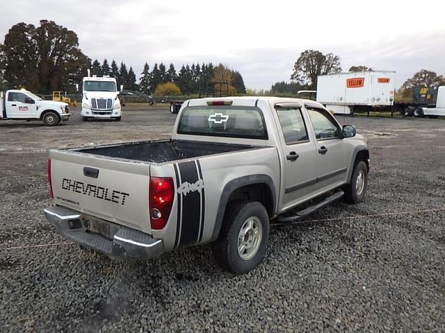 Image of Chevrolet Colorado equipment image 3