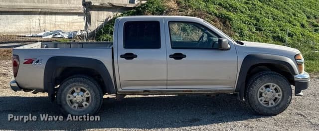 Image of Chevrolet Colorado equipment image 3