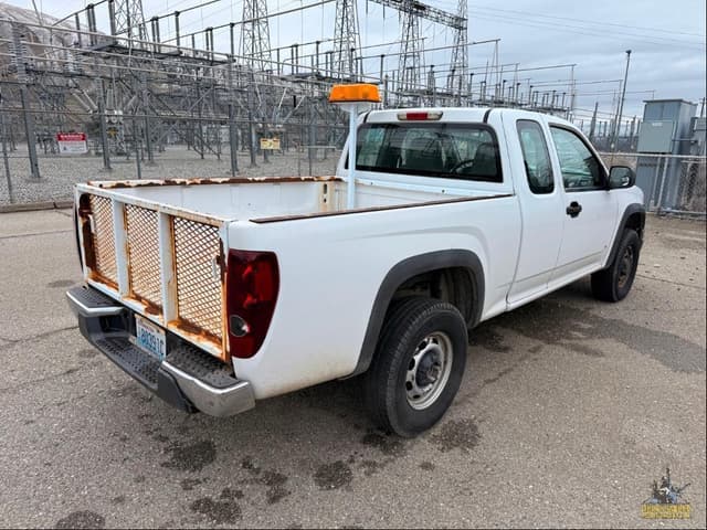 Image of Chevrolet Colorado equipment image 2