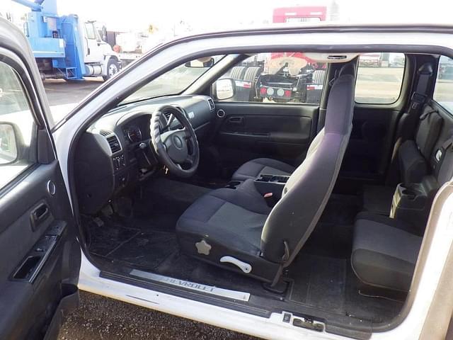 Image of Chevrolet Colorado equipment image 4