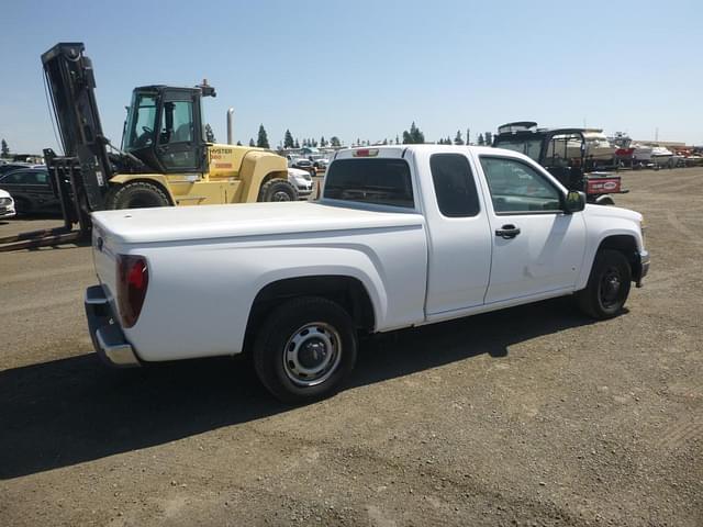 Image of Chevrolet Colorado equipment image 2