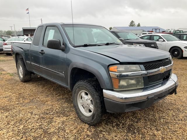 Image of Chevrolet Colorado equipment image 2