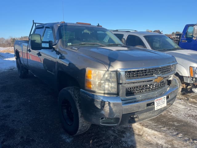 Image of Chevrolet 2500 equipment image 3