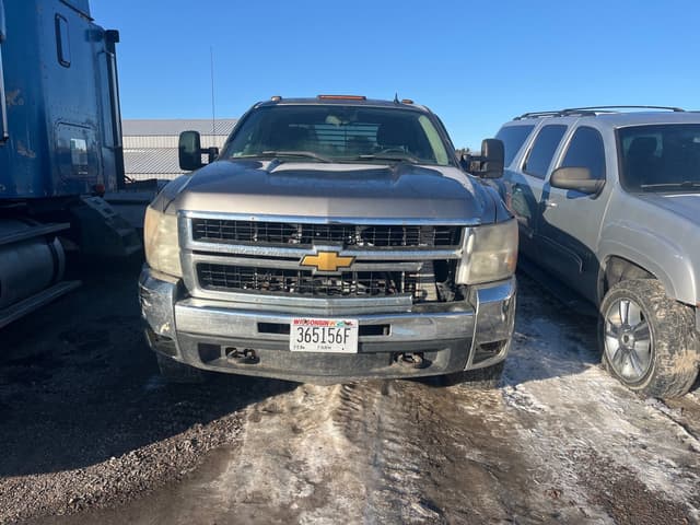 Image of Chevrolet 2500 equipment image 4