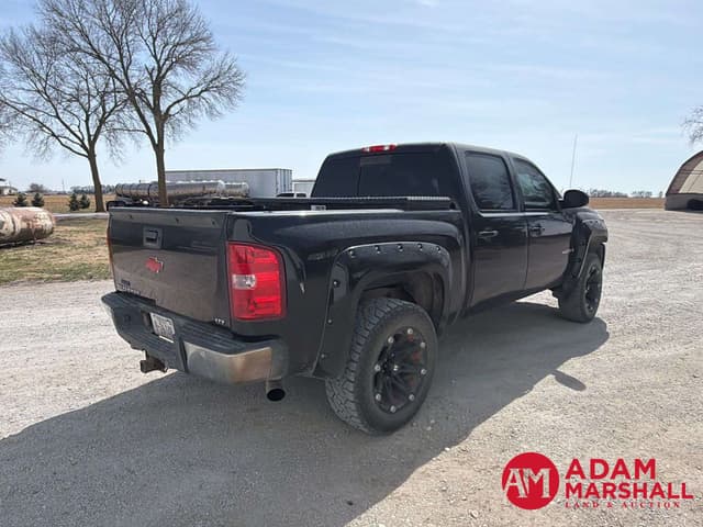 Image of Chevrolet 1500 equipment image 4