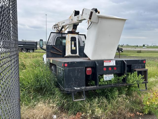 Image of Chevrolet Kodiak C6500 equipment image 2