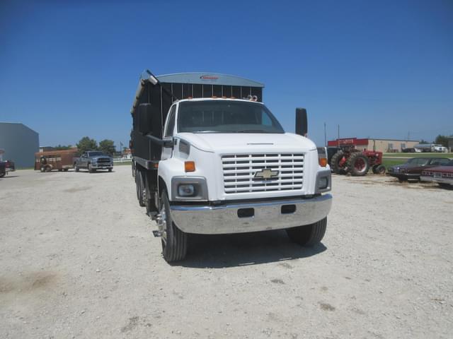 Image of Chevrolet Kodiak C7500 equipment image 2